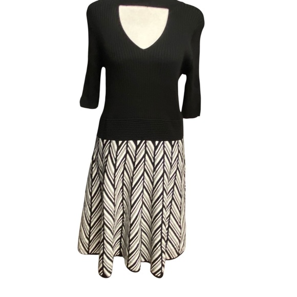 Candie’s Fit & Flare Sweater A Line Dress Size XL Black and White Chevron Fall - Picture 9 of 14